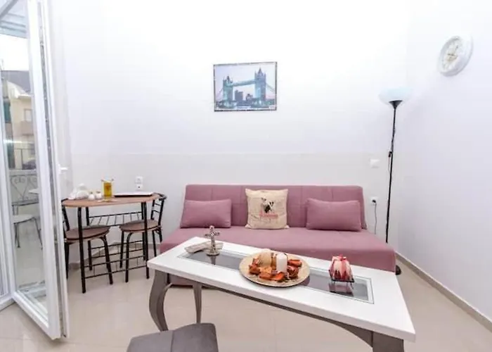 Eliora Studio & Aelia Apartment