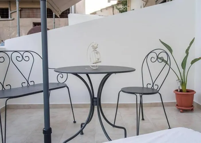 Eliora Studio & Aelia Apartment